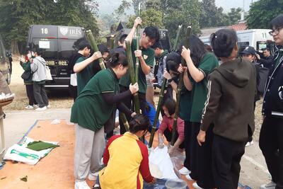 Hình ảnh hoạt động trải nghiệm "Xuân yêu thương"