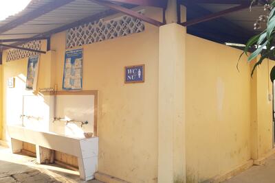 Tiêu chuẩn 3 - Tiêu chí 3.4 - Hình ảnh khu vệ sinh